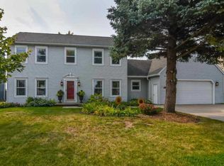 2329 W Twin Willows Dr, Appleton, WI 54914