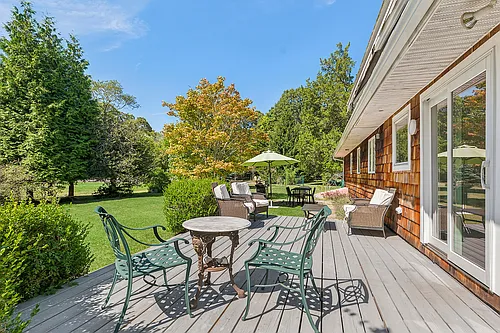 35 Bayberry Ln Photo 1
