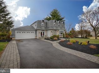 29 Exeter Ct, Holland, PA 18966