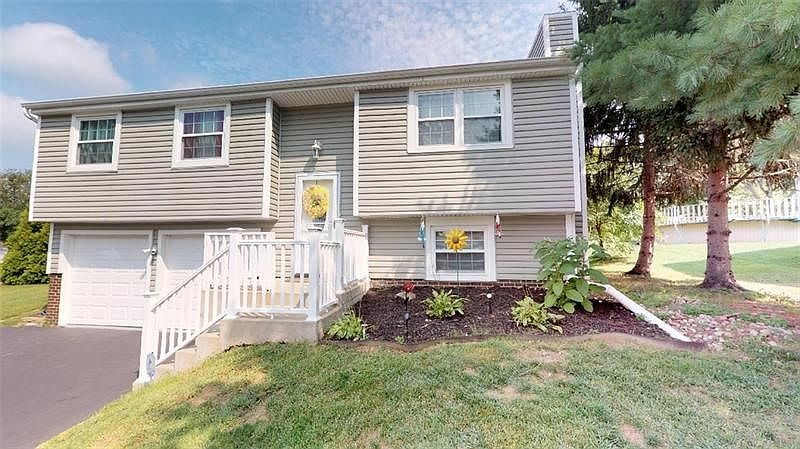 1st image of 98 Sunridge Dr