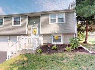 98 Sunridge Dr, Freedom, PA