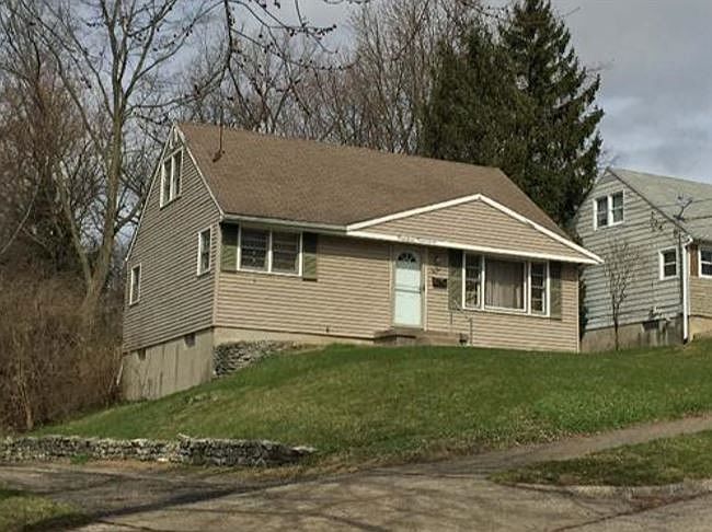 2nd image of 1417 Rangeley Ave