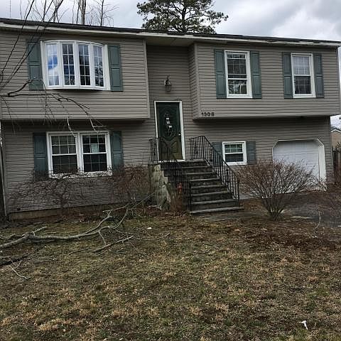 2nd image of 1308 Mizzen Ave