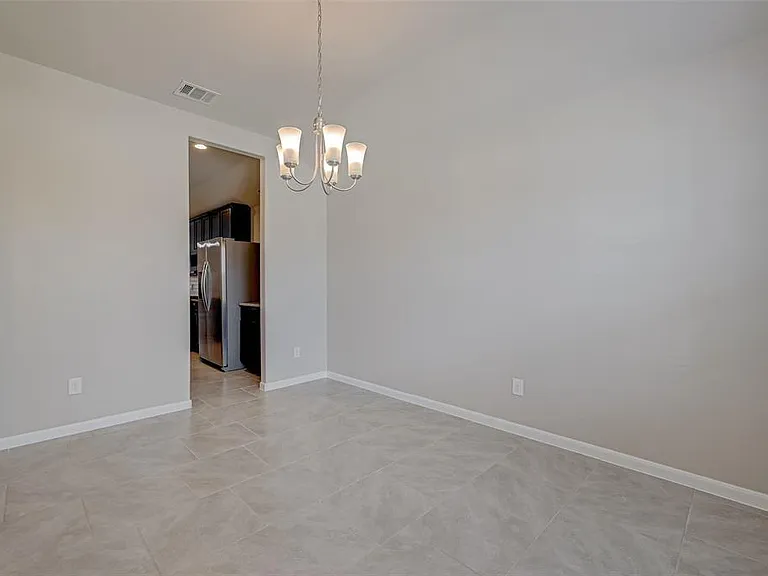 2206 Mirror Ridge Ct — Photo 5