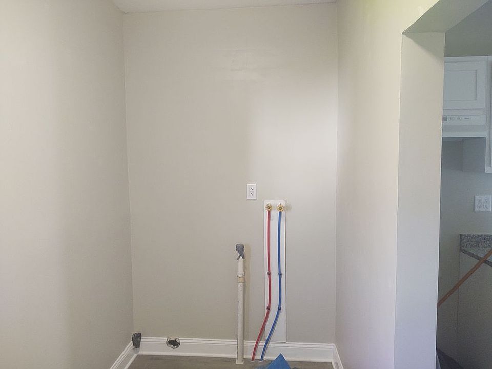  New 200 amp service.


