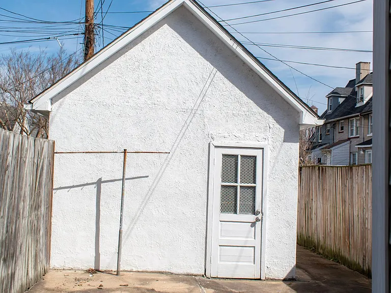 5 Portship Rd — Photo 33