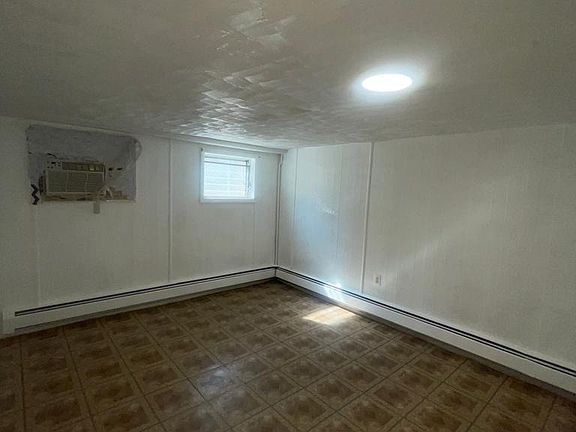 2nd image of 111 Baldwin Ave #B1