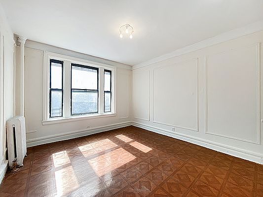 4th image of 665 W 160th St APT 2G