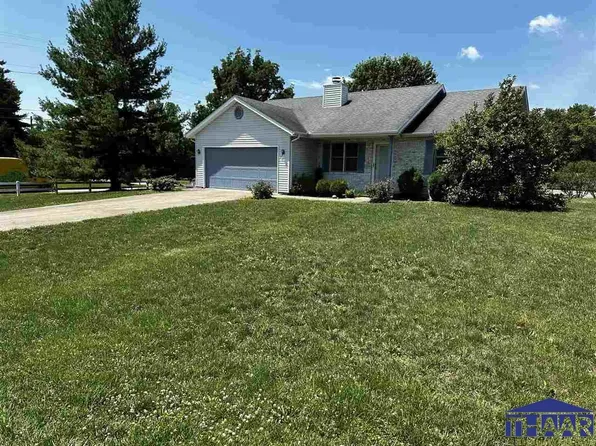 2071 Walden Ct, Terre Haute, IN 47802