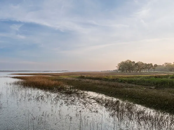 107 Salthouse Ln, Johns Island, SC 29455