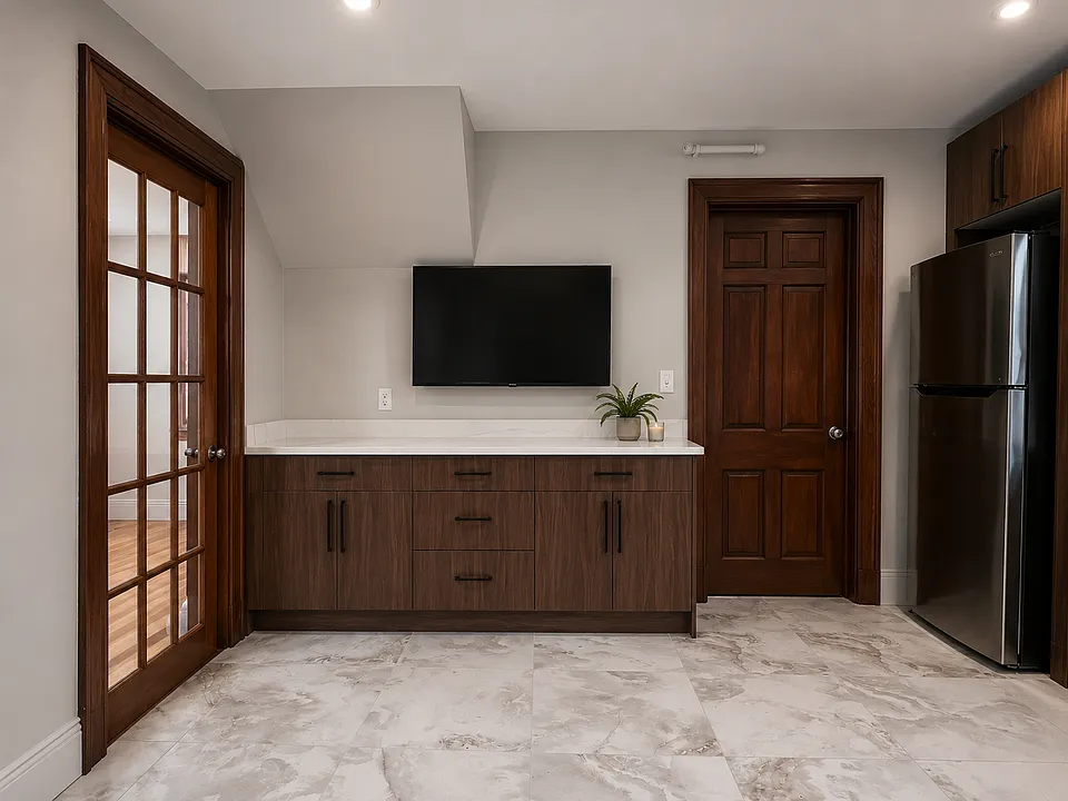 1 Lincoln Ave #1