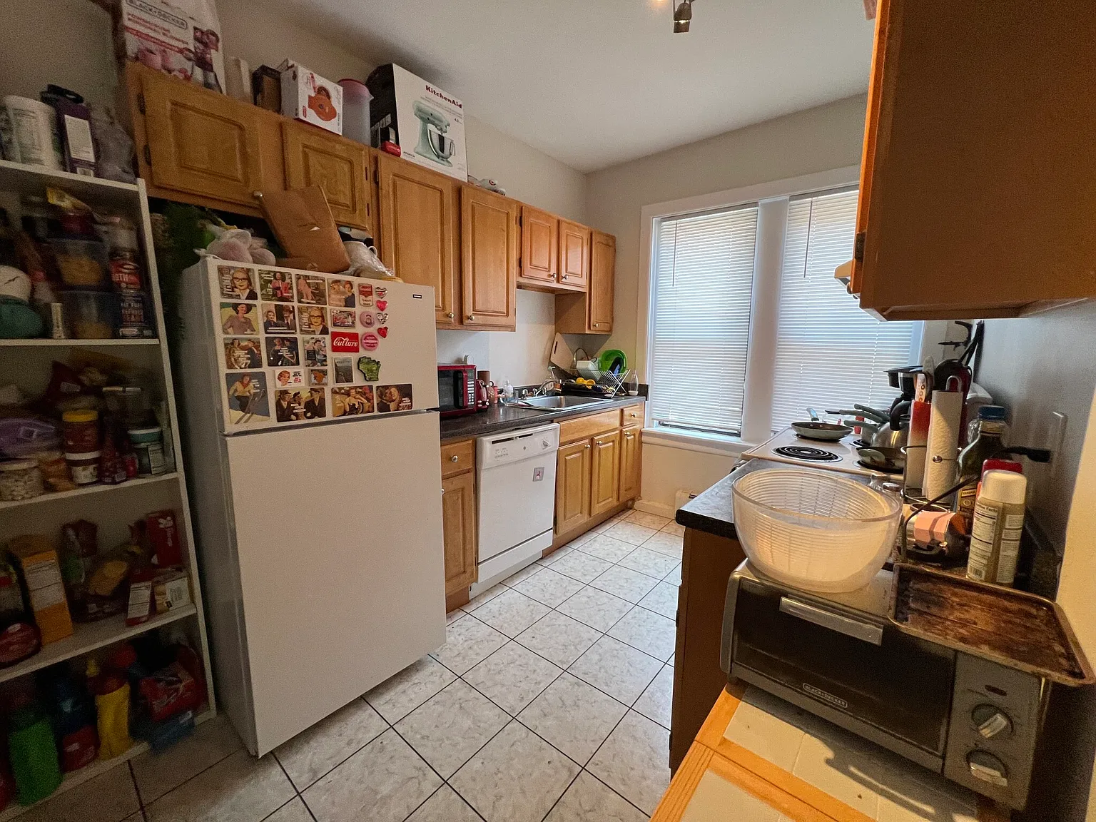 3 bed, 1.5 bath, 1040 sqft, $3,850 — Photo 4