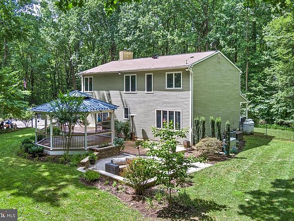 3rd image of 12803 Molly Berry Rd