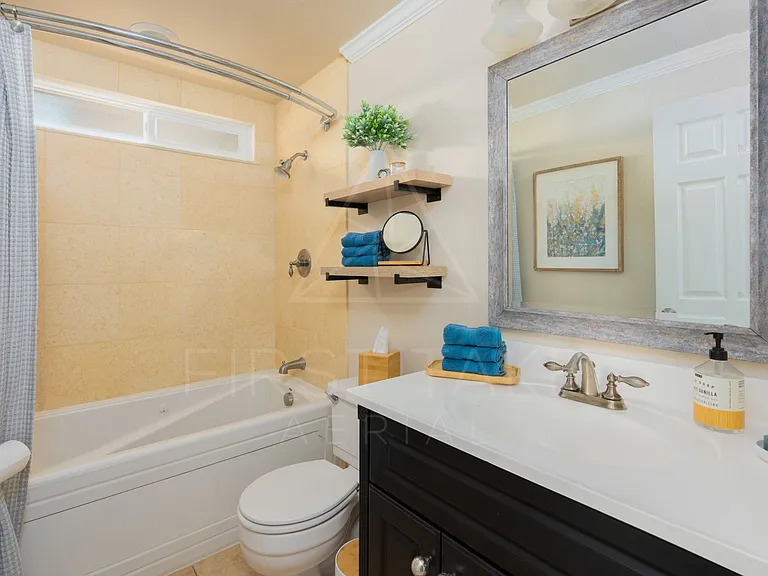 4325 Mendocino Ln — Photo 30