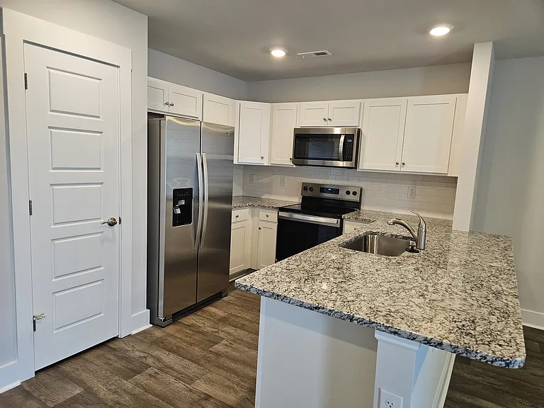 4341 Majesty Dr — Photo 3