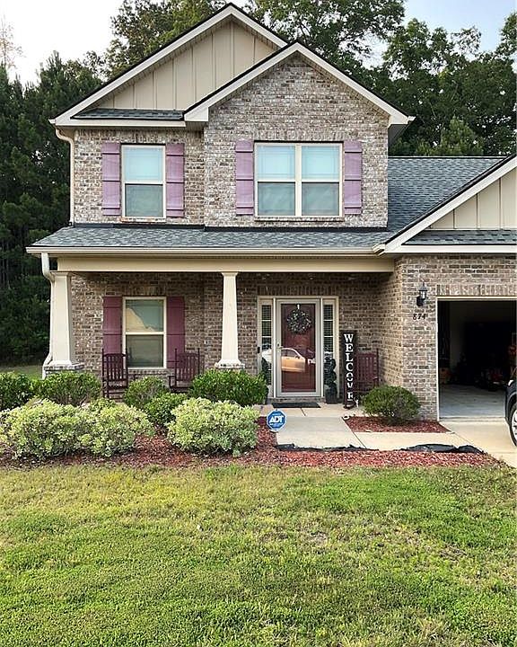 1st image of 874 Crescent Ln