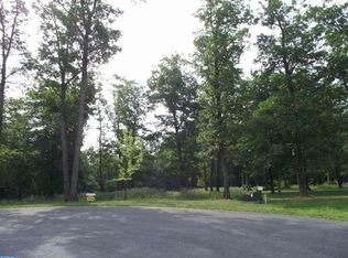 7358 Leisure Ct, Orefield, PA 18069