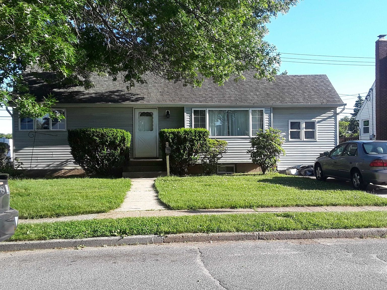 3892 Peter St, Seaford, NY 11783 Zillow