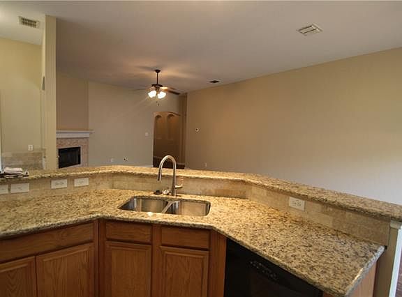5th image of 11736 Kenny Dr