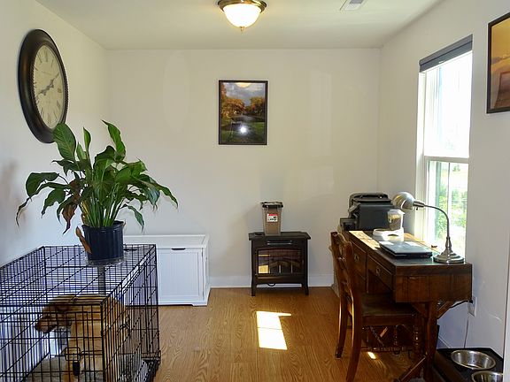 4th image of 109 Fairmeadow Way
