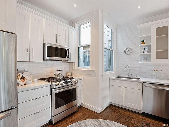 5th image of 3723A 17th St #A