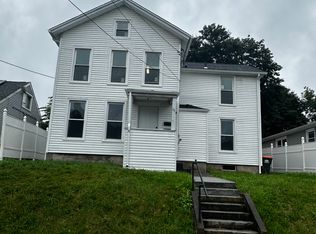 76 Columbus Ave, Meriden, CT 06451