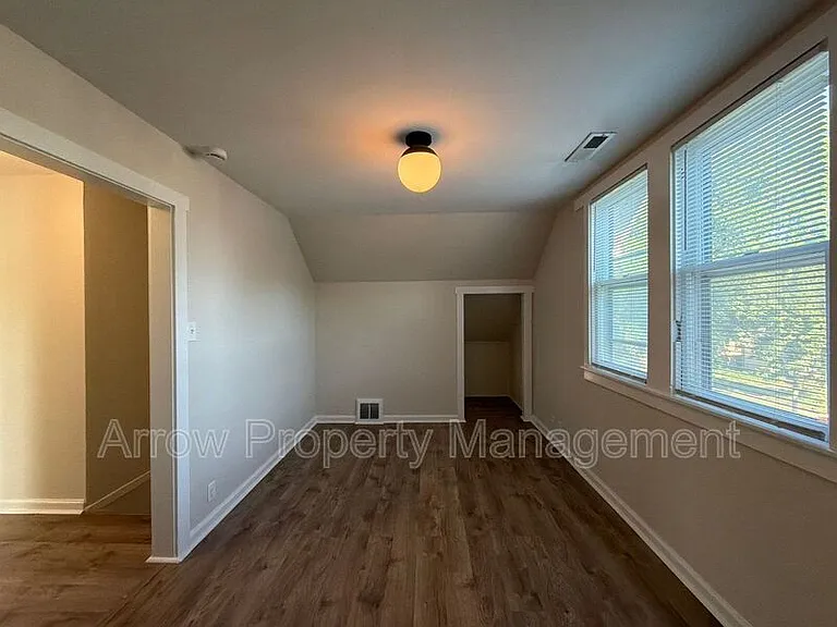 1459 Plum St #2 — Photo 6