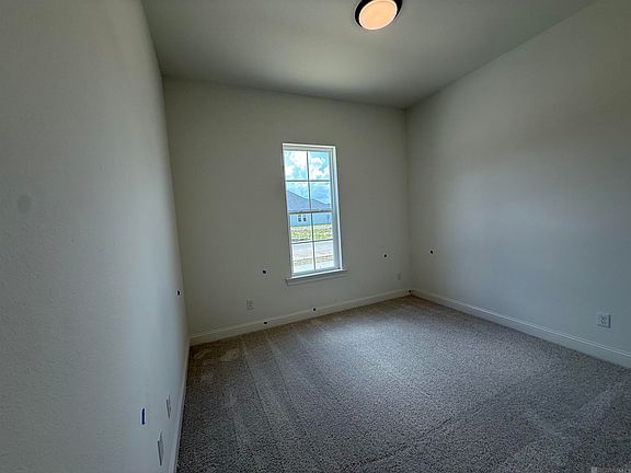 4th image of 10109 Pelican Pointe Ln