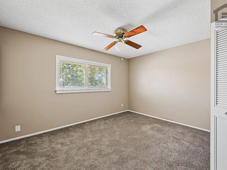 1533 W Hazelwood St — Photo 26