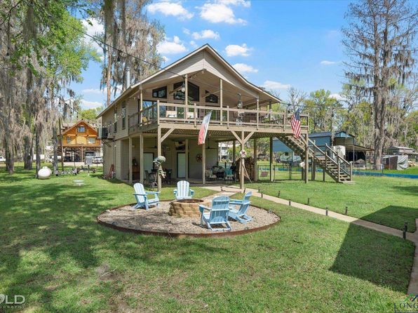 4120 Cypress Village Rd, Karnack, TX 75661