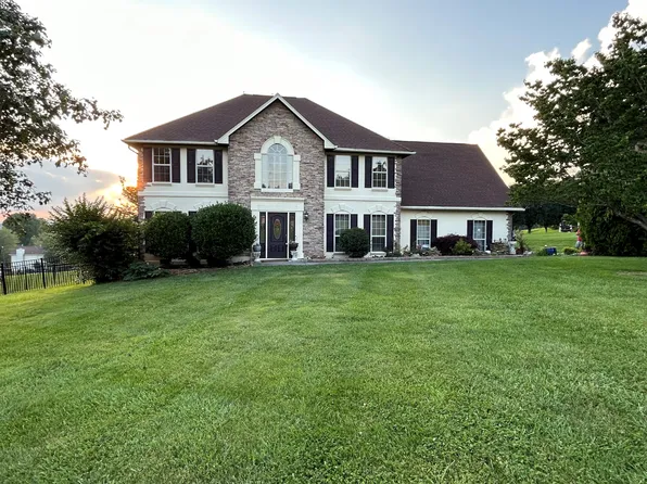 1097 Hickory View Dr, Morristown, TN 37814