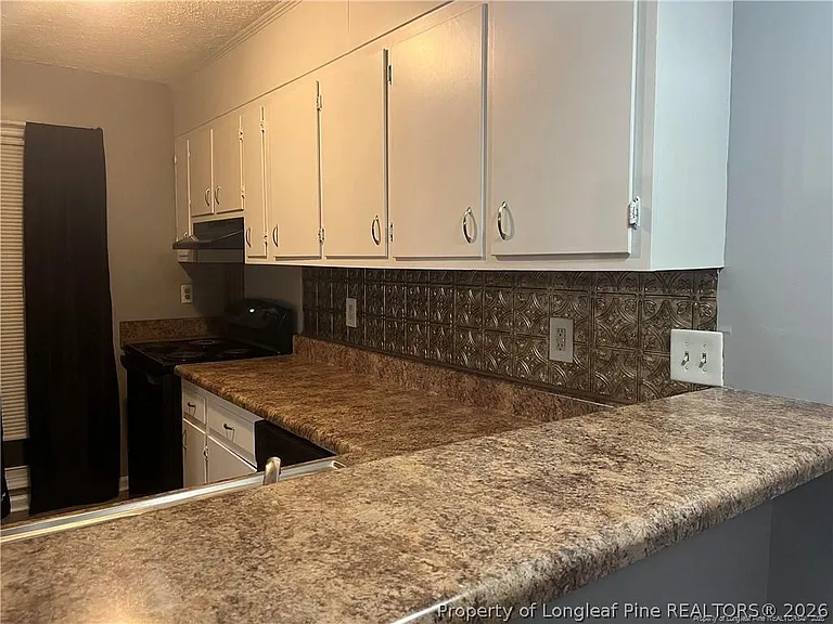405 Kirkcaldy Ct — Photo 5