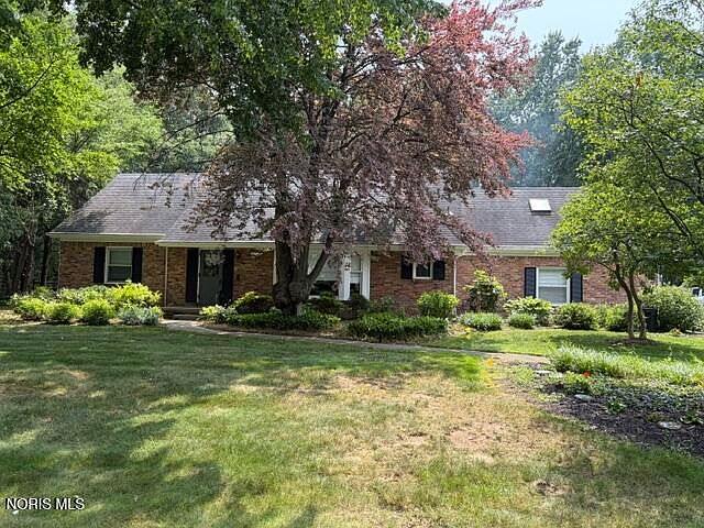 1st image of 4919 Forest Hill Dr