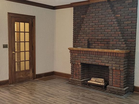 2nd image of 1701 2nd Ave