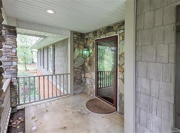 2nd image of 426 Beverly Dr