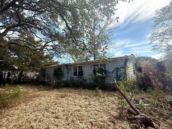 5th image of 621 Harbor Drive SE
