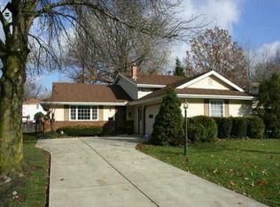 22550 Bard Ave, Fairview Park, OH 44126