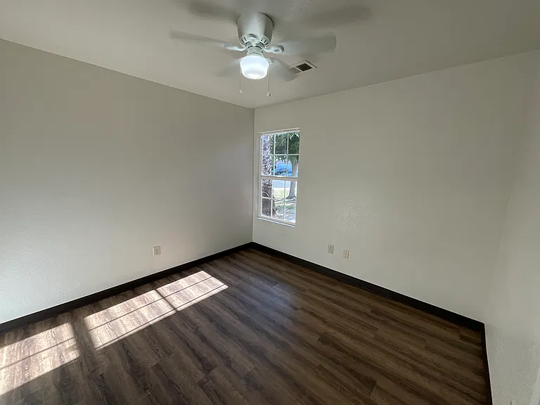 1388 Barcelona Way — Photo 13