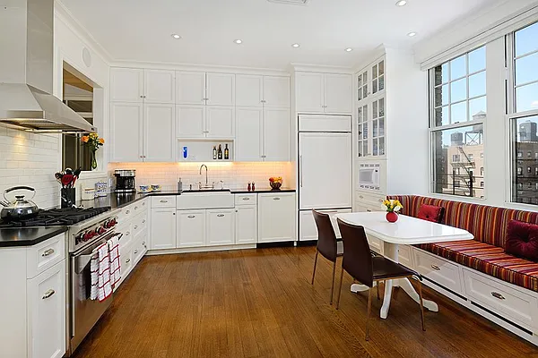 Sold by Corcoran | media 31