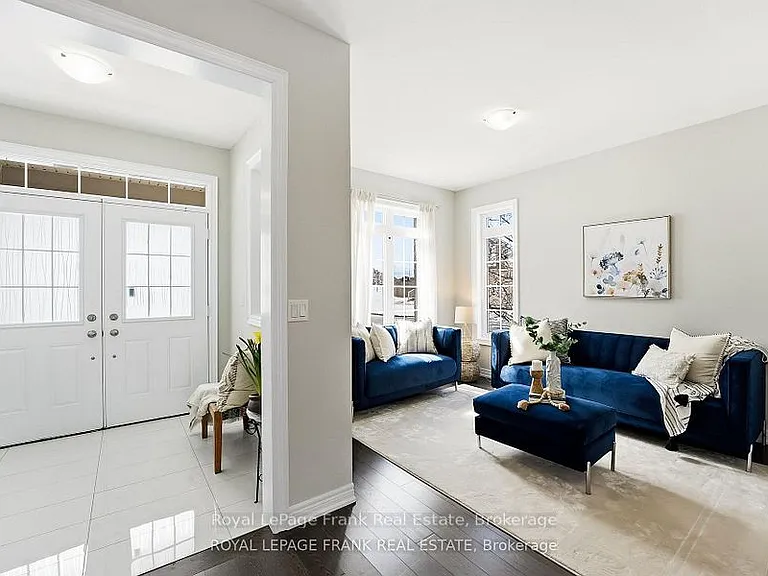 6 Aldridge Ln — Photo 8