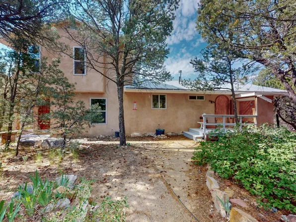 19 Villa Del Monte Loop, Tijeras, NM 87059