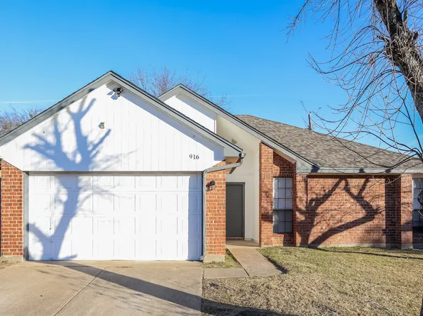 916 Richards Dr, Cedar Hill, TX 75104