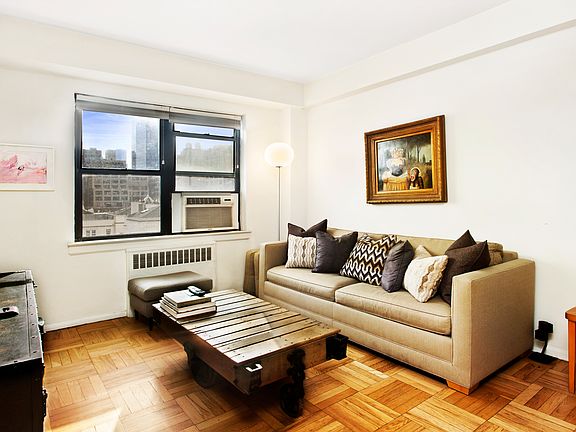 3rd image of 180 W Houston St APT 9D
