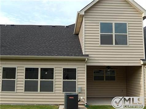 3rd image of 4117 Giacomo Dr #74
