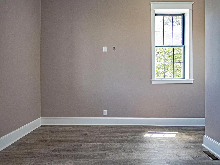 151 E Eagle St — Photo 17