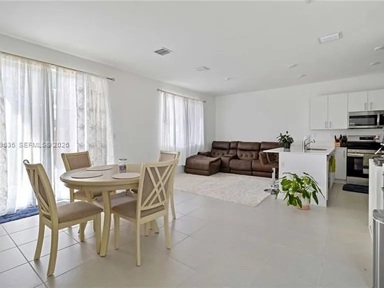 760 SE 13th Ct #Townhouse 760 — Photo 13