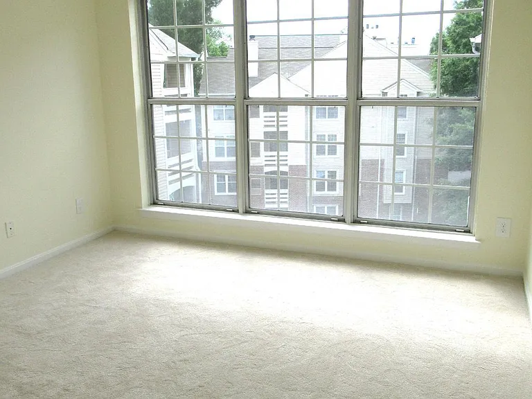 244 S Reynolds St #412 — Photo 16