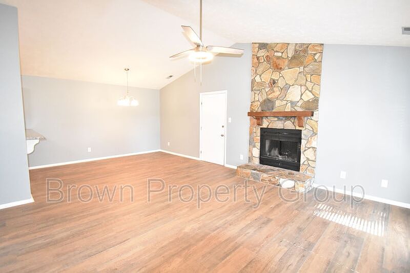 1st image of 1909 Tryon Dr Unit 7