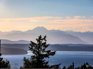 4011 SW Thistle St #B, Seattle, WA 98136