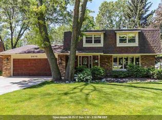 2670 Shag Bark Ln, Green Bay, WI 54313